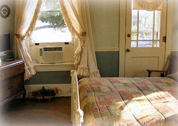 River Rose Inn Bed And Breakfa Elizabethtown Exterior photo